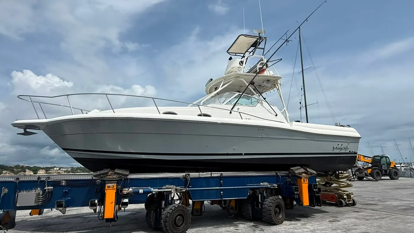 Stamas 370 Express — yacht for sale in Panama